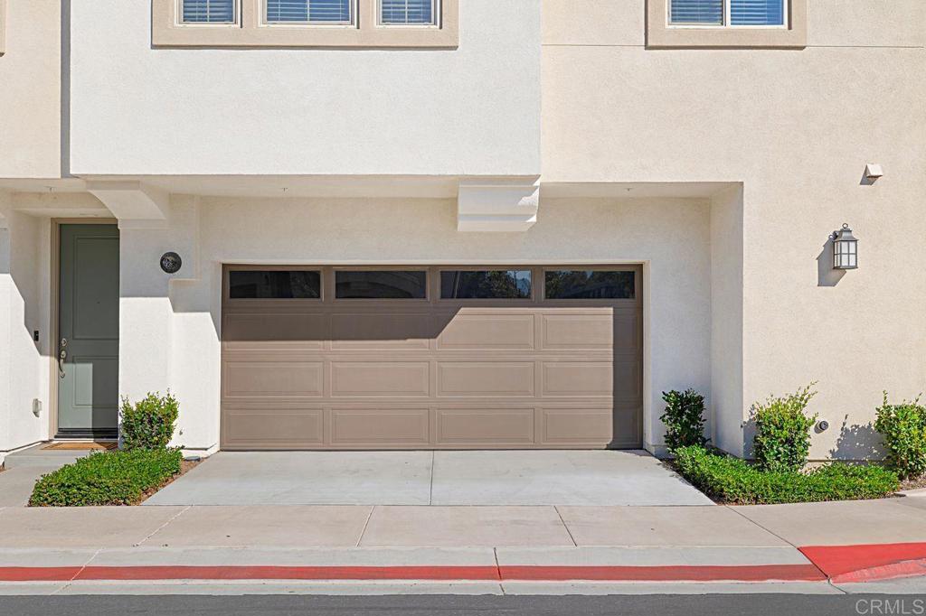 313 Brookside Way Santee, CA 92071 - Photo 35 of 41 Garage