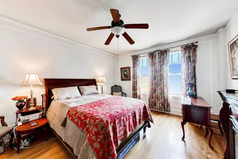 $259,500 | 5000 South East End Avenue, Unit 24B, Chicago, IL 60615