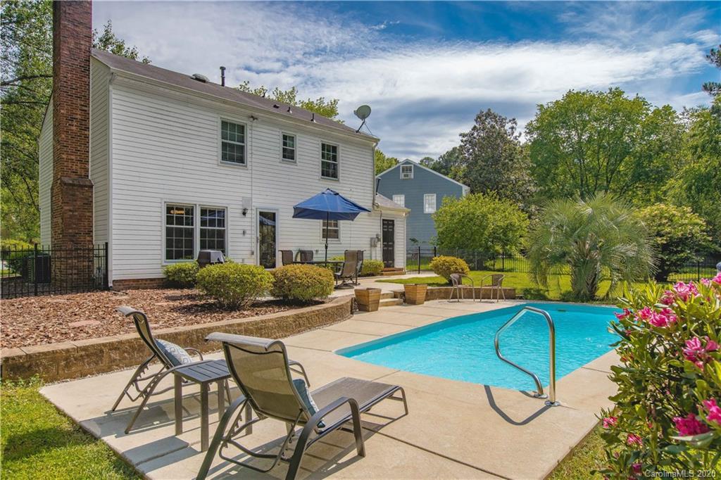 717 Hammermill Road Charlotte, NC 28270 - Photo 2 of 37 Gallery Image 2