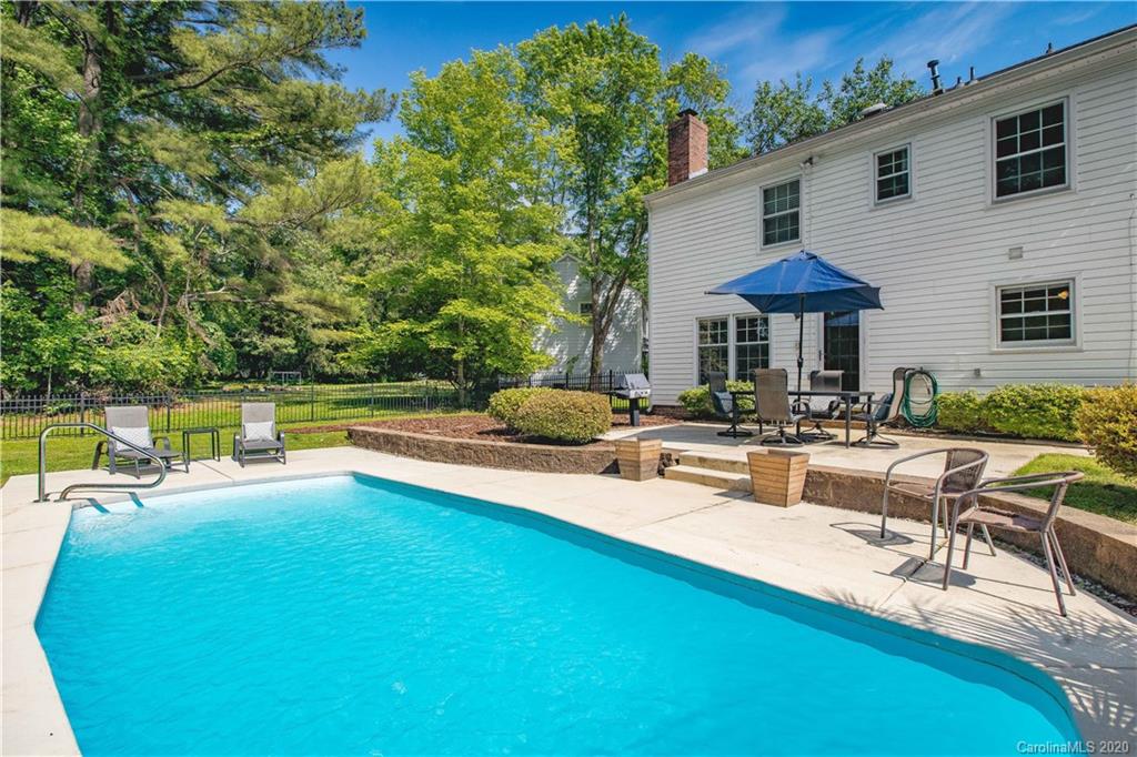 717 Hammermill Road Charlotte, NC 28270 - Photo 4 of 37 Gallery Image 4
