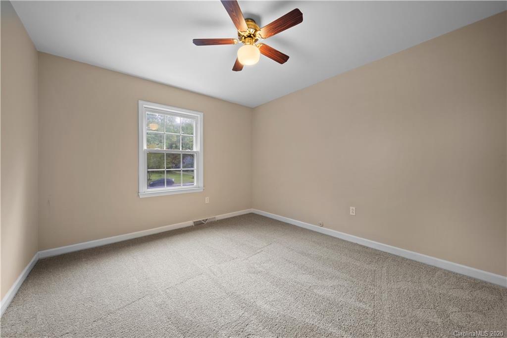 717 Hammermill Road Charlotte, NC 28270 - Photo 32 of 37 Gallery Image 32