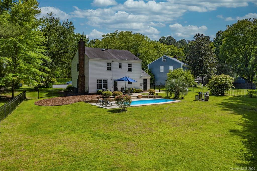 717 Hammermill Road Charlotte, NC 28270 - Photo 7 of 37 Gallery Image 7