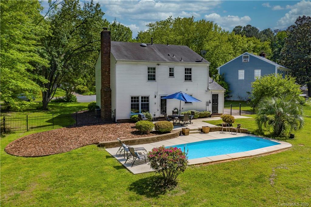717 Hammermill Road Charlotte, NC 28270 - Photo 8 of 37 Gallery Image 8