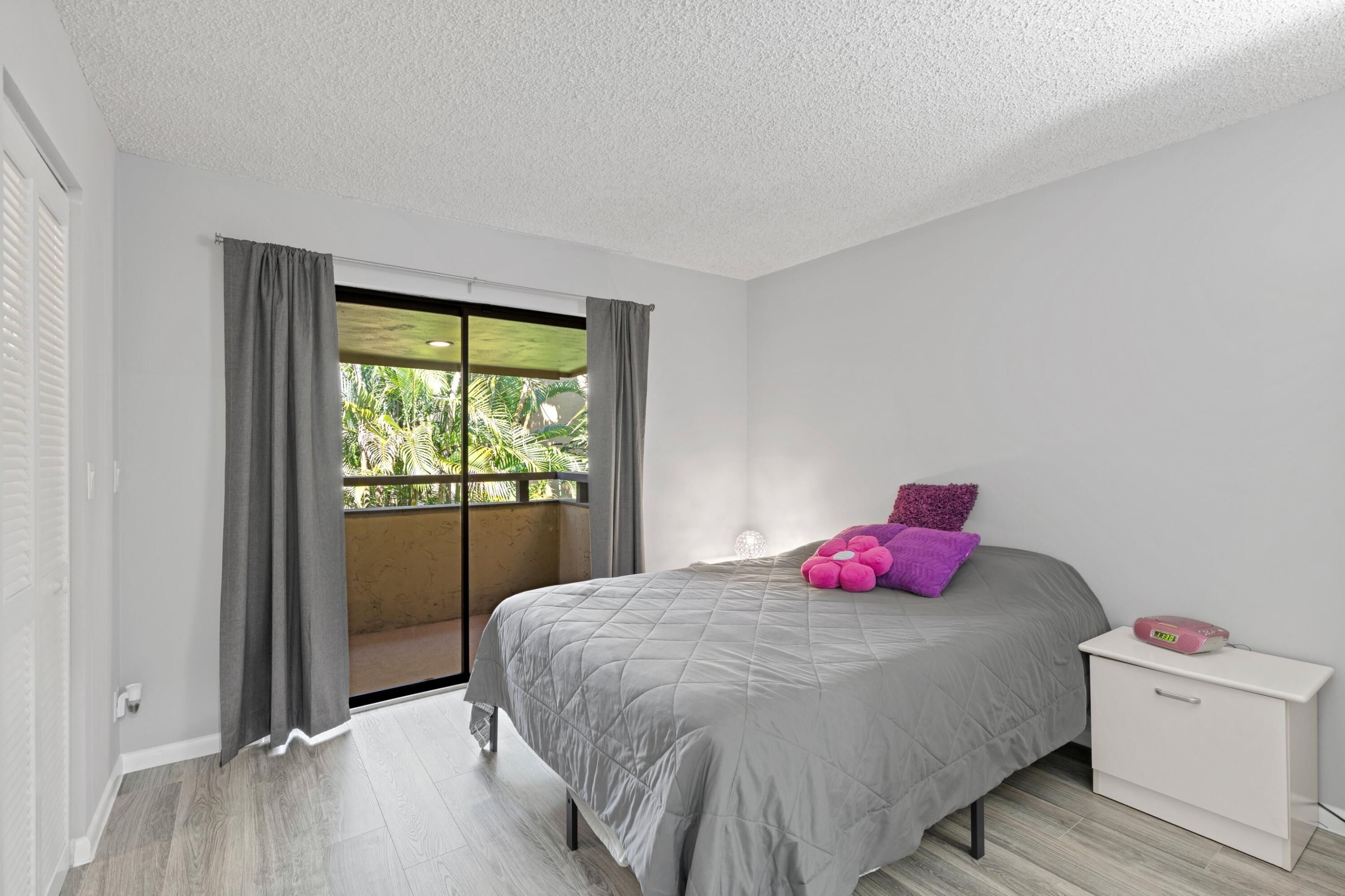 795 St Albans Drive Boca Raton, FL 33486 - Photo 23 of 35 3rd Bedroom