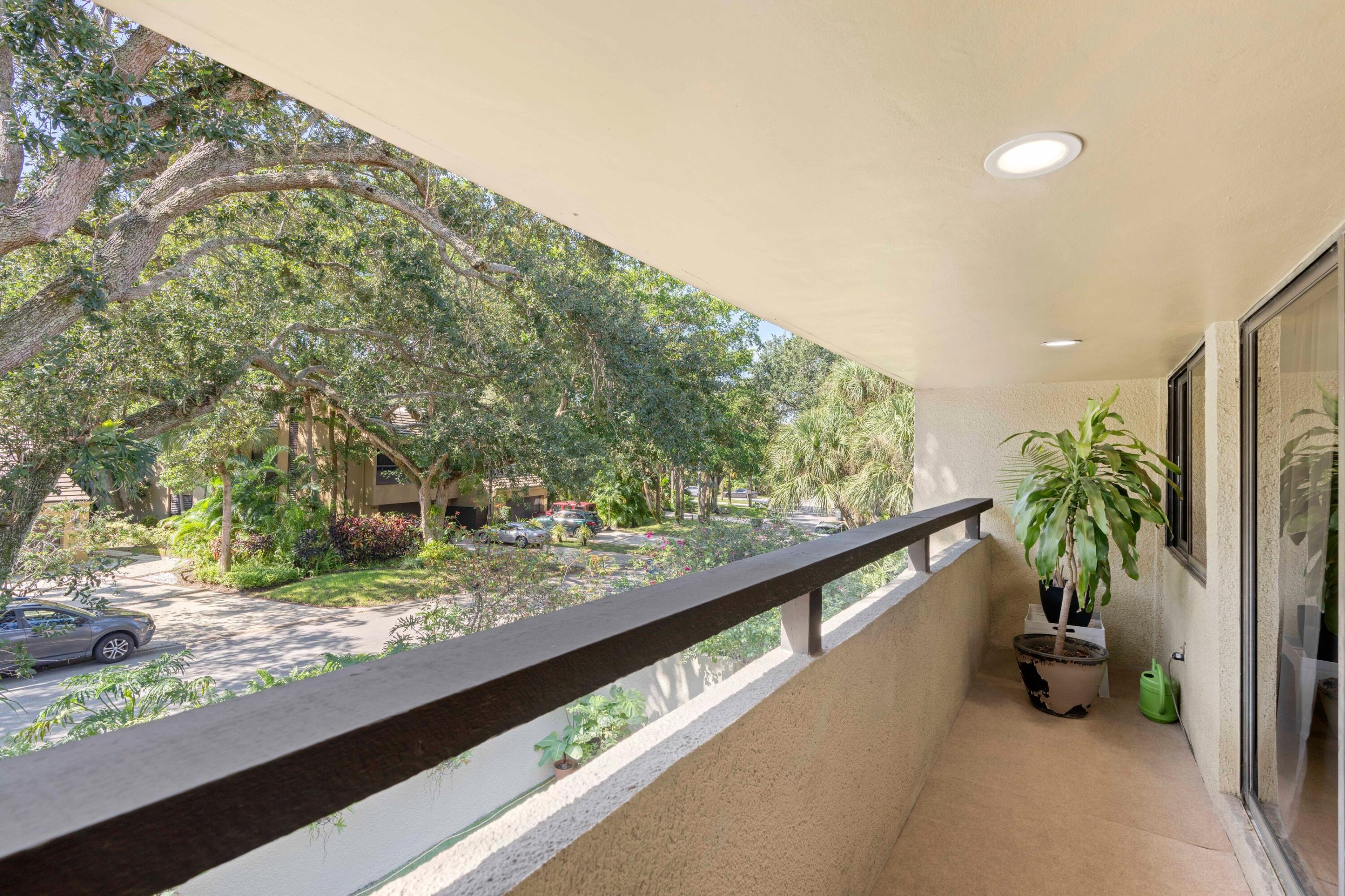795 St Albans Drive Boca Raton, FL 33486 - Photo 24 of 35 3rd Balcony