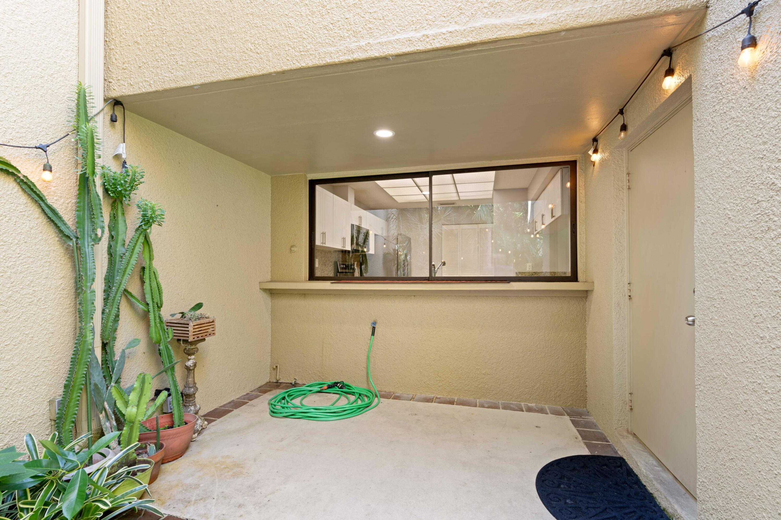 795 St Albans Drive Boca Raton, FL 33486 - Photo 32 of 35 Back Patio