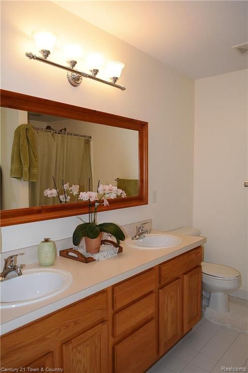 3625 Dunning Road Rochester Hills, MI 48309 - Photo 42 of 58