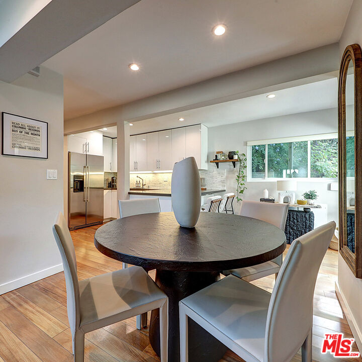 8326 Ridpath Drive Los Angeles, CA 90046 - Photo 16 of 40