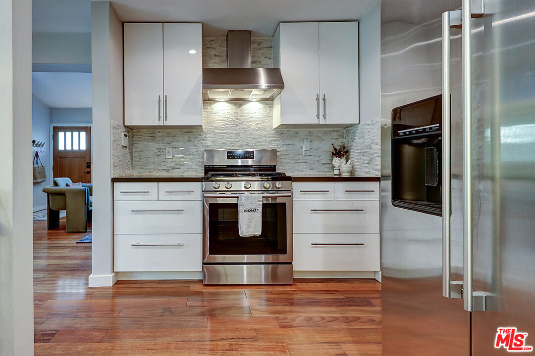 8326 Ridpath Drive Los Angeles, CA 90046 - Photo 20 of 40