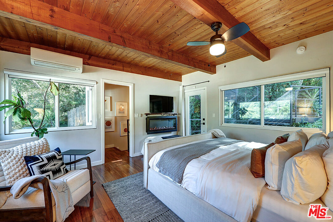 8326 Ridpath Drive Los Angeles, CA 90046 - Photo 21 of 40