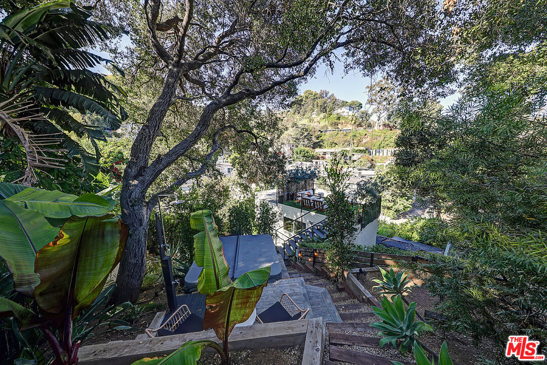 8326 Ridpath Drive Los Angeles, CA 90046 - Photo 38 of 40