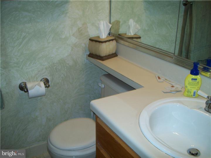 10 Spruce Road East Windsor, NJ 08520 - Photo 12 of 13 Bathroom