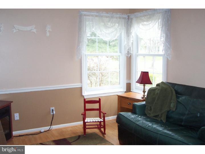 10 Spruce Road East Windsor, NJ 08520 - Photo 6 of 13