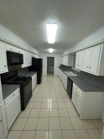$3,000 | 3614 28th Street, Lubbock, TX 79410