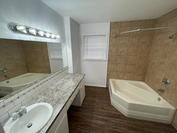 $3,000 | 3614 28th Street, Lubbock, TX 79410