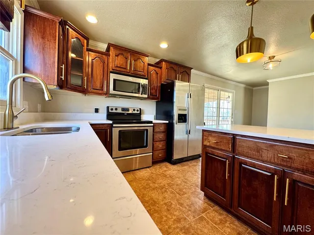 $235,000 | 1070 Louisiana Street, Sullivan, MO 63080