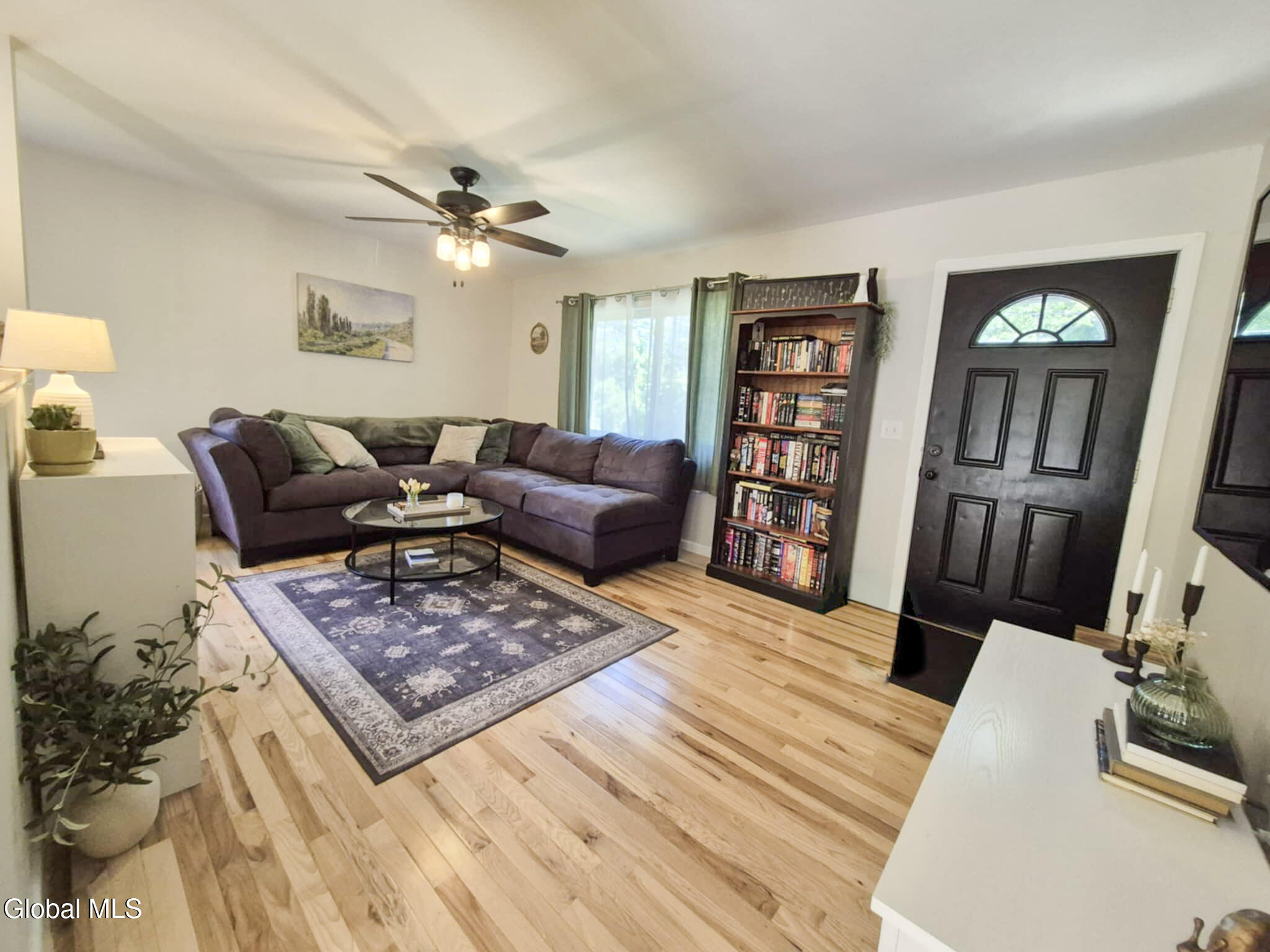 727 Dean Road Hudson Falls, NY 12839 - Photo 3 of 19 ec8a3c02-a6e9-4571-9704-116e96f1ba24 (1)