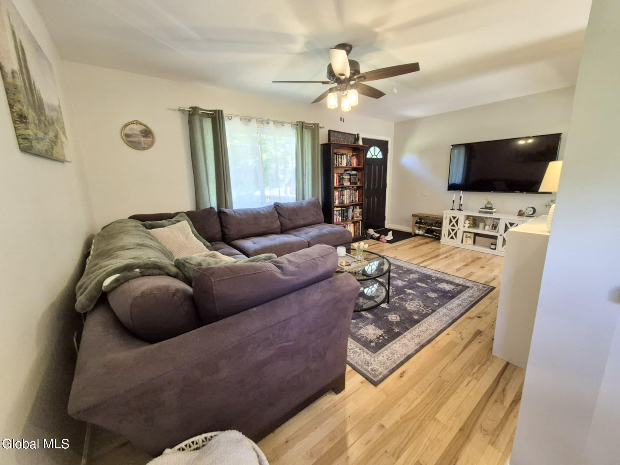727 Dean Road Hudson Falls, NY 12839 - Photo 4 of 19 01084e38-2411-404c-8ce1-7feb3c89e1e2 (1)
