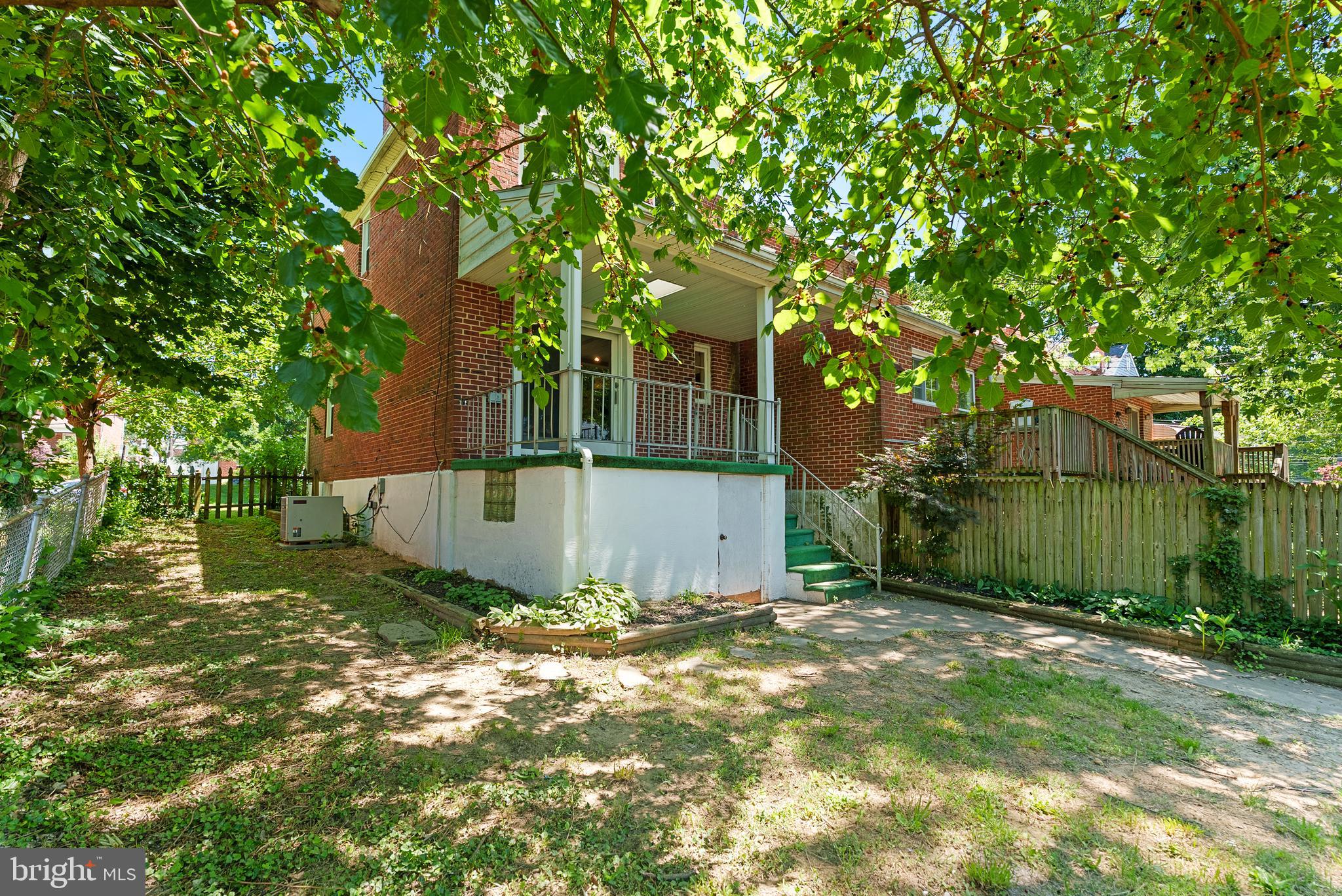8324 Ridgely Oak Road Parkville, MD 21234 - Photo 32 of 36