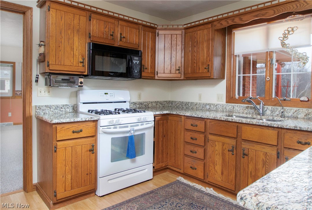 2150 Pleasant Valley Road Vienna, OH 44473 - Photo 3 of 24 Gallery Image 3