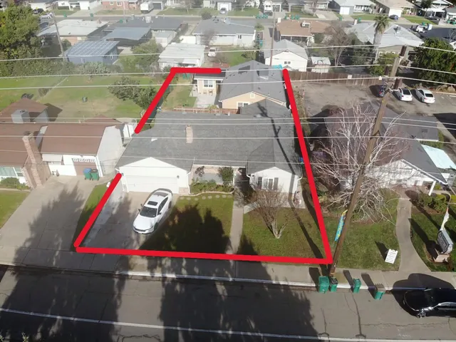 $749,000 | 609 Kettleman Lane, Lodi, CA 95240