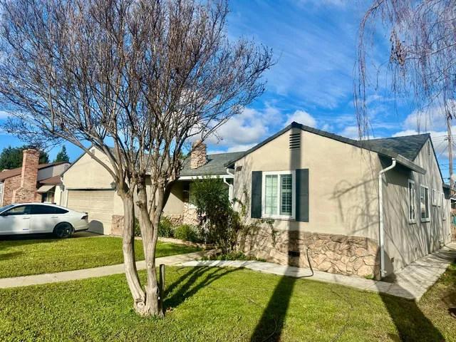 $749,000 | 609 Kettleman Lane, Lodi, CA 95240