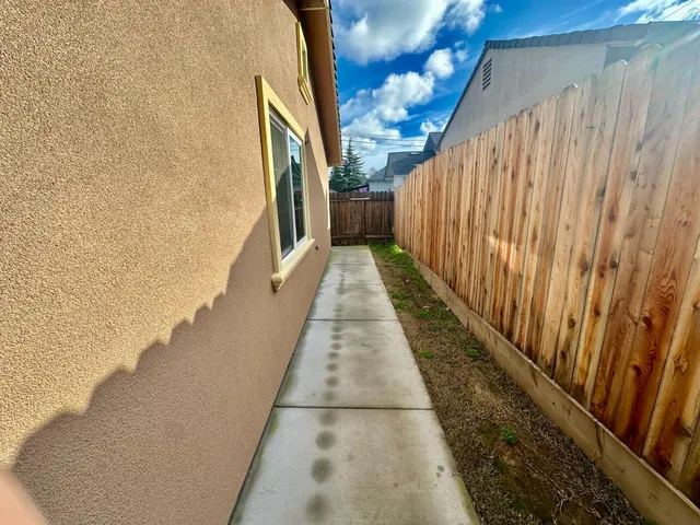 $749,000 | 609 Kettleman Lane, Lodi, CA 95240