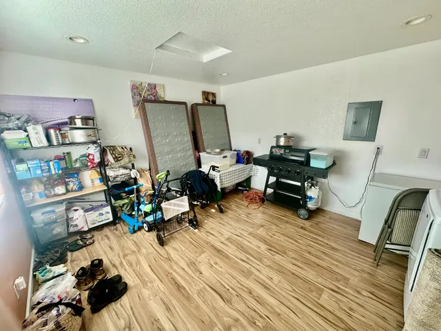 $749,000 | 609 Kettleman Lane, Lodi, CA 95240