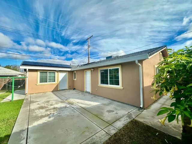 $749,000 | 609 Kettleman Lane, Lodi, CA 95240