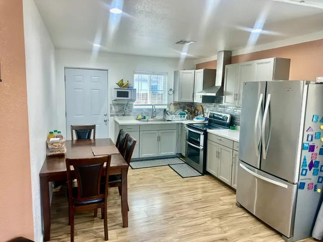 $749,000 | 609 Kettleman Lane, Lodi, CA 95240