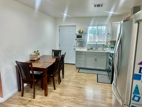 $749,000 | 609 Kettleman Lane, Lodi, CA 95240