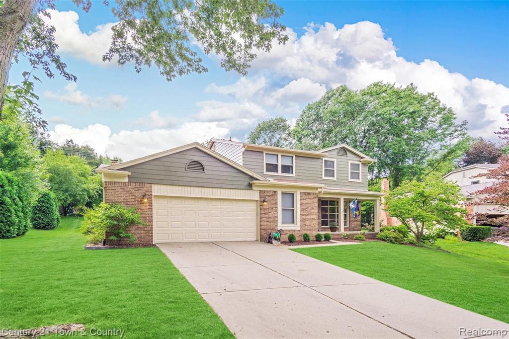 548 Ten Point Drive Rochester Hills, MI 48309 - Photo 2 of 46