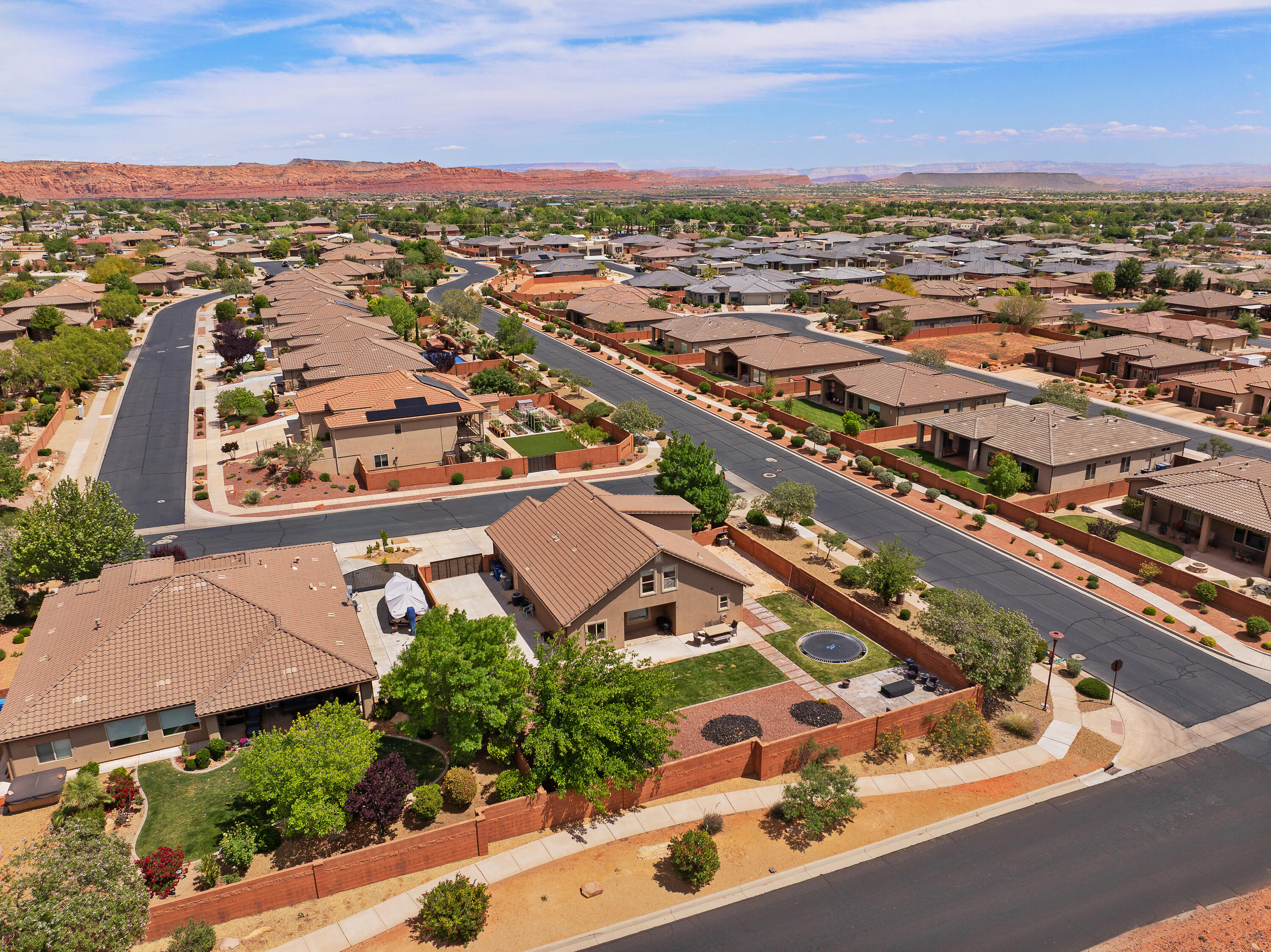 225 Falcon Court Ivins, UT 84738 - Photo 35 of 47 035. Aerial