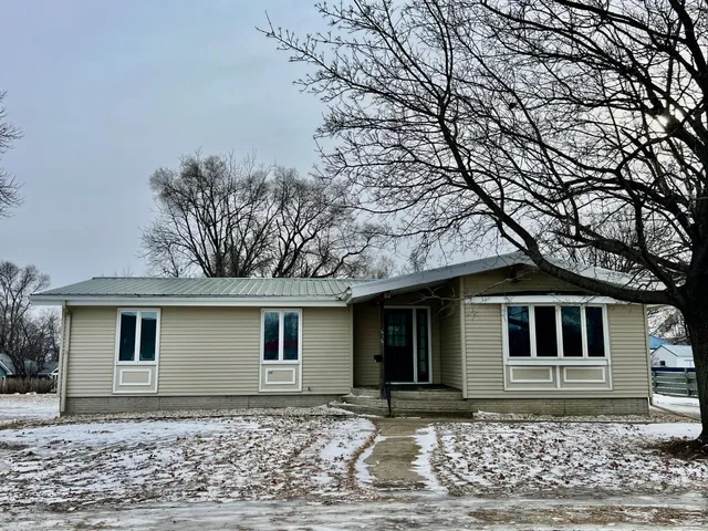 $240,000 | 656 Chestnut Street, Big Stone City, SD 57216