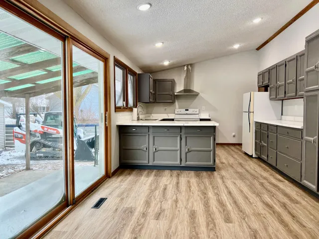 $240,000 | 656 Chestnut Street, Big Stone City, SD 57216