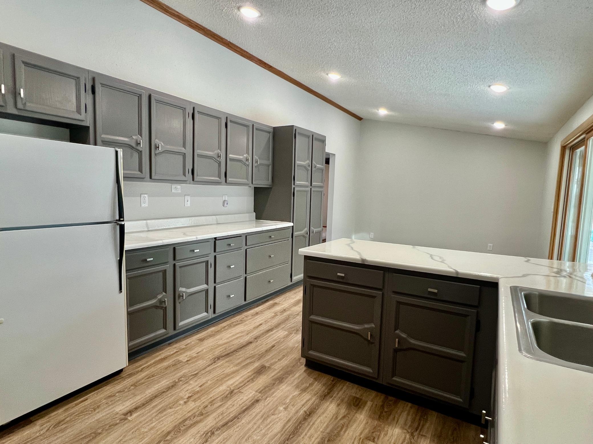 656 Chestnut Street Big Stone City, SD 57216 - Photo 6 of 23