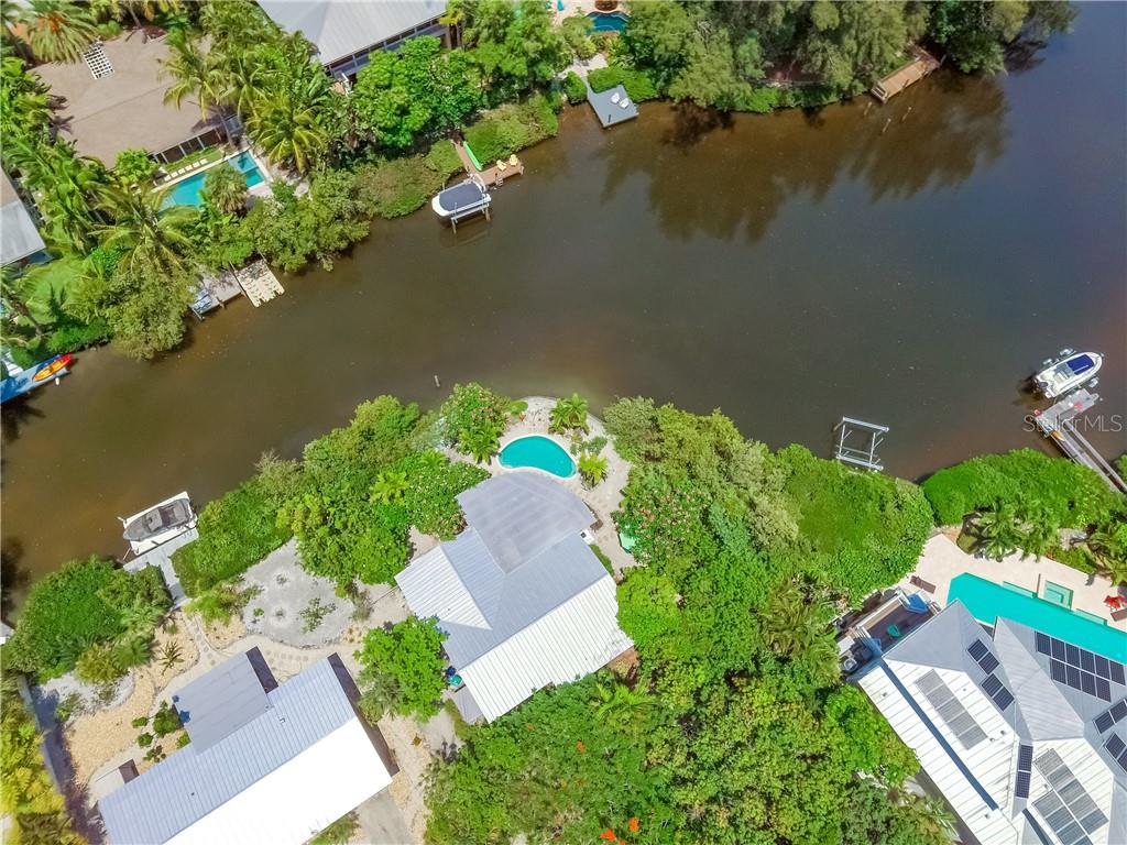 720 Jacaranda Road Anna Maria, FL 34216 - Photo 4 of 30 Gallery Image 4