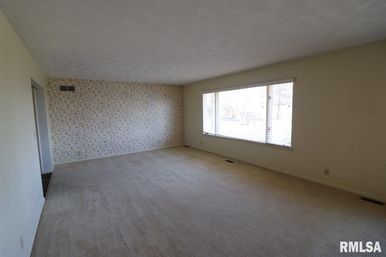 55 Waldheim Road Morton, IL 61550 - Photo 14 of 34 Gallery Image 14