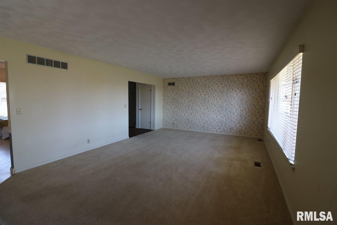 55 Waldheim Road Morton, IL 61550 - Photo 15 of 34 Gallery Image 15