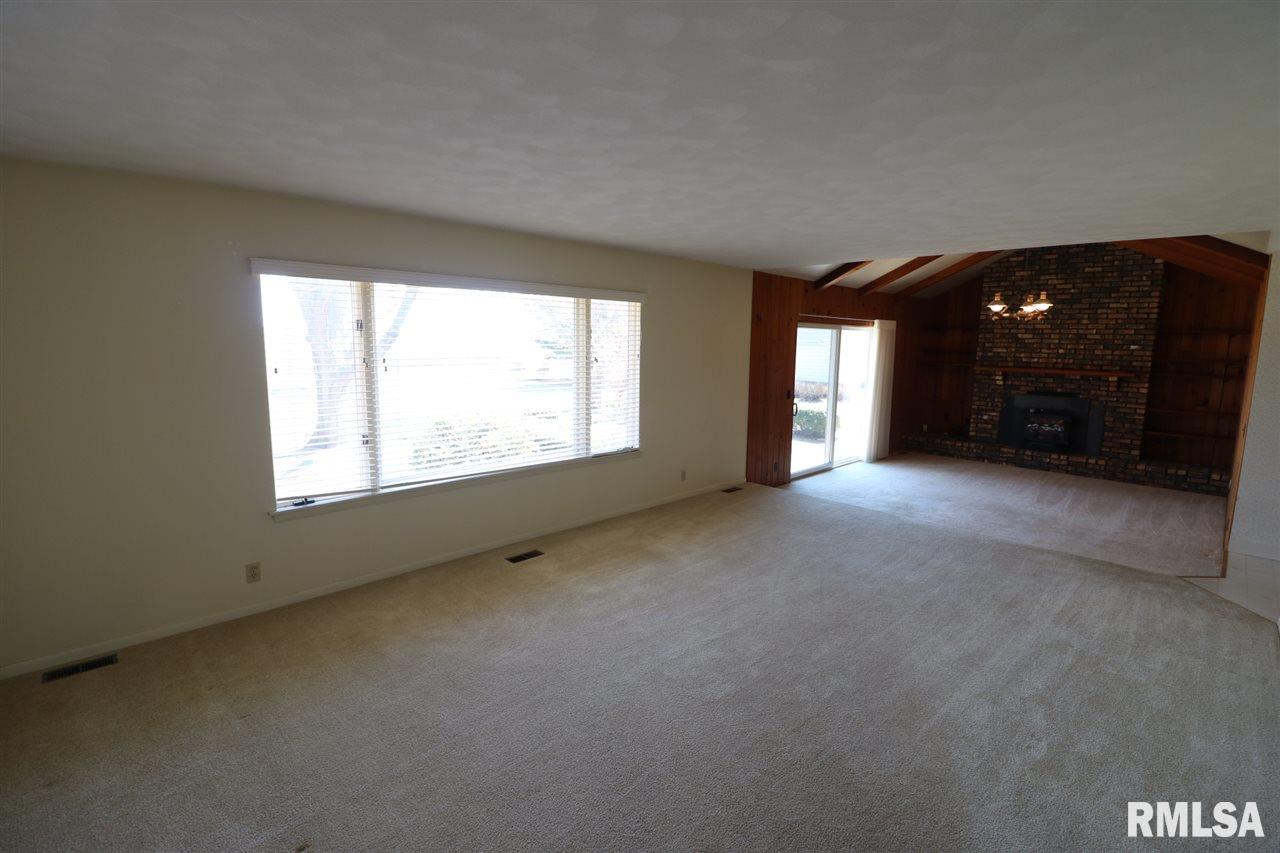 55 Waldheim Road Morton, IL 61550 - Photo 17 of 34 Gallery Image 17