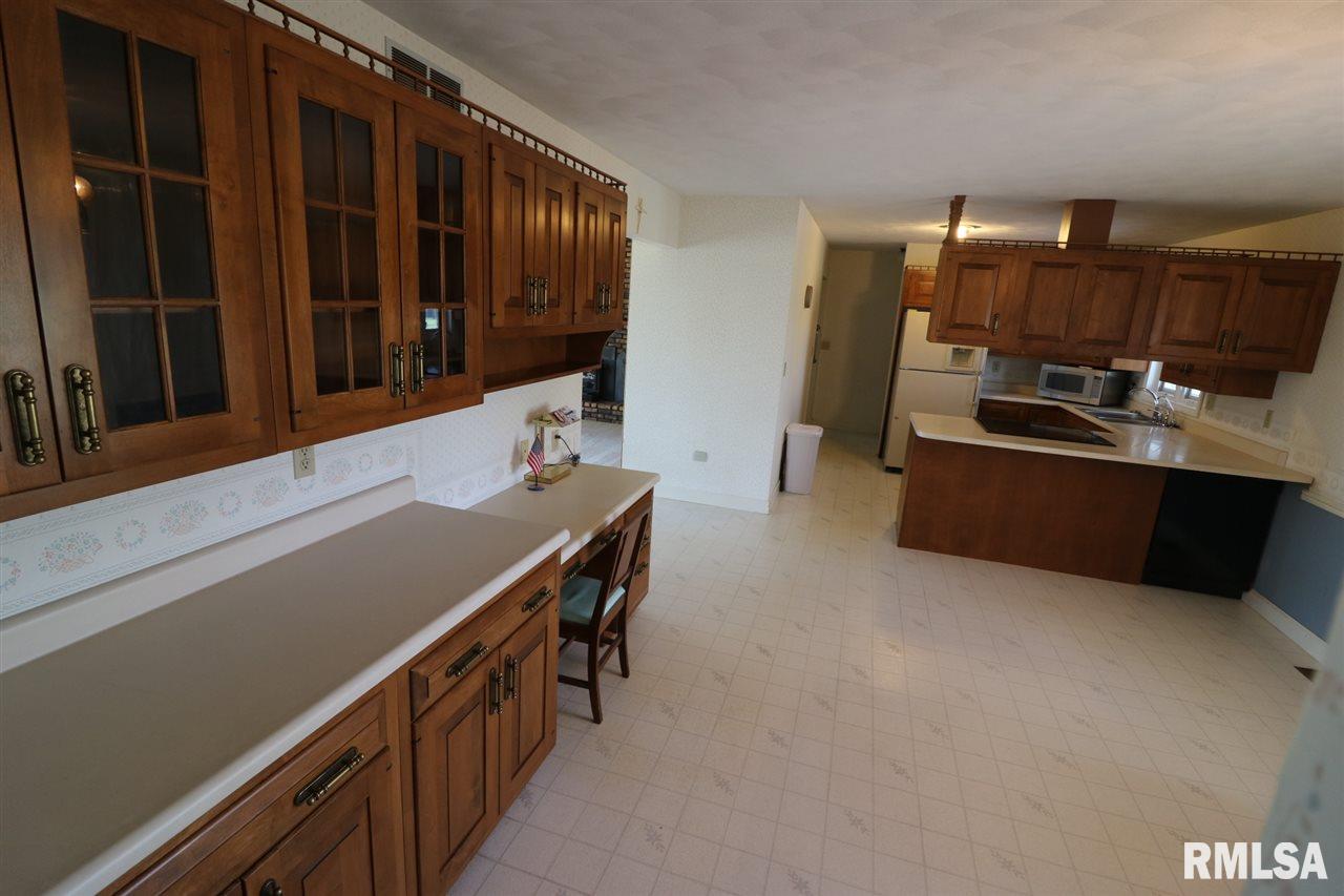 55 Waldheim Road Morton, IL 61550 - Photo 5 of 34 Gallery Image 5