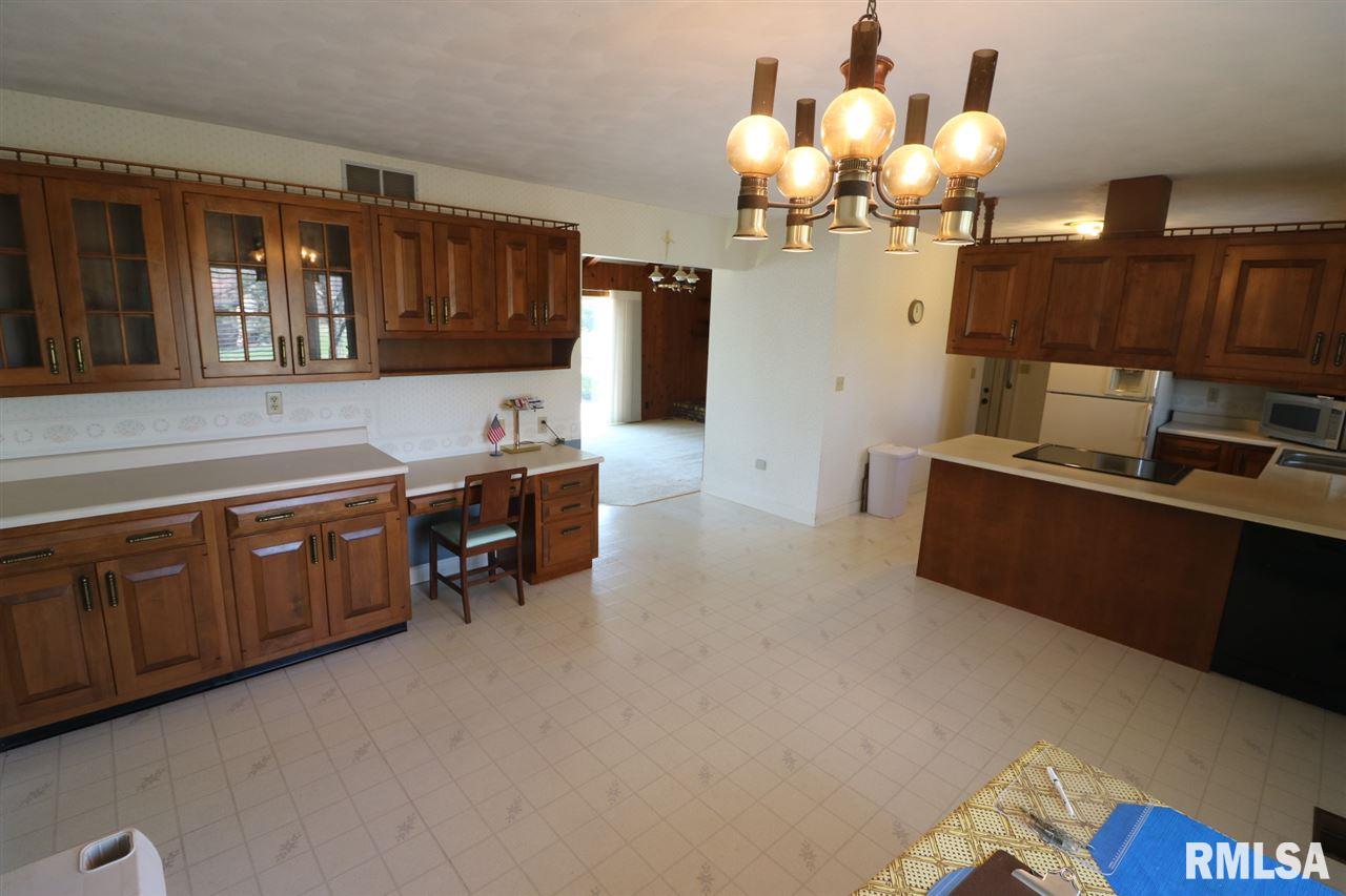 55 Waldheim Road Morton, IL 61550 - Photo 6 of 34 Gallery Image 6