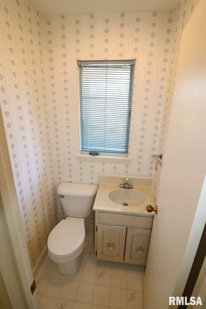 55 Waldheim Road Morton, IL 61550 - Photo 9 of 34 Gallery Image 9