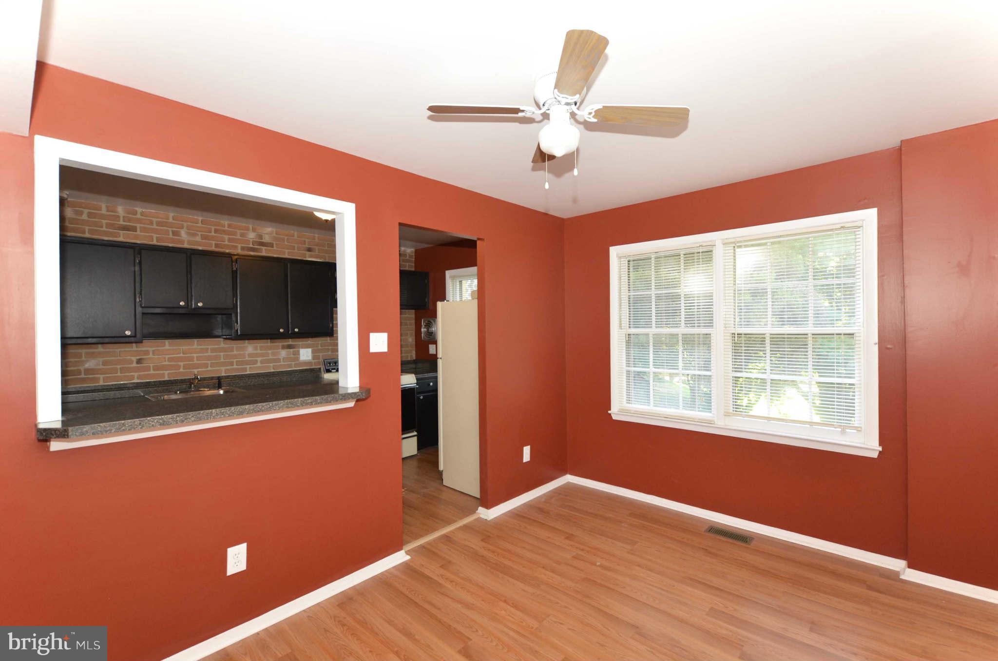 27 Colleton Court Baltimore, MD 21236 - Photo 7 of 30 Dining Room