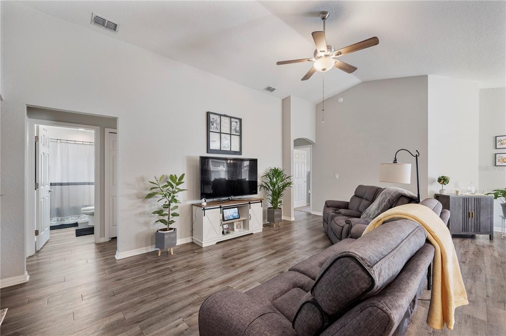 3921 White Ibis Road Lakeland, FL 33811 - Photo 10 of 47