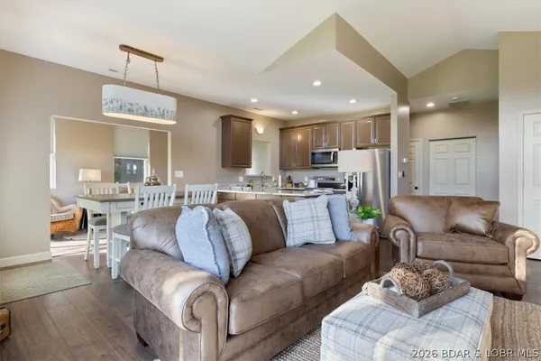 $439,900 | 23 Cottage Park East, Unit 7, Camdenton, MO 65020