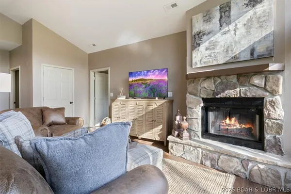 $439,900 | 23 Cottage Park East, Unit 7, Camdenton, MO 65020