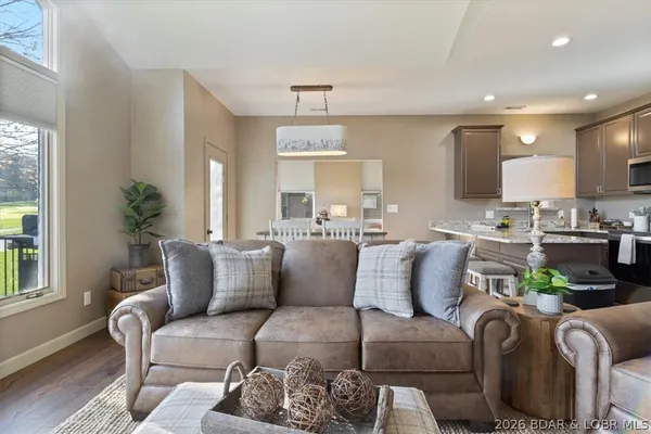 $439,900 | 23 Cottage Park East, Unit 7, Camdenton, MO 65020