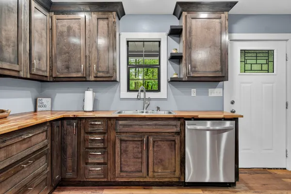 $325,000 | 63 North King Road, Flintville, TN 37335