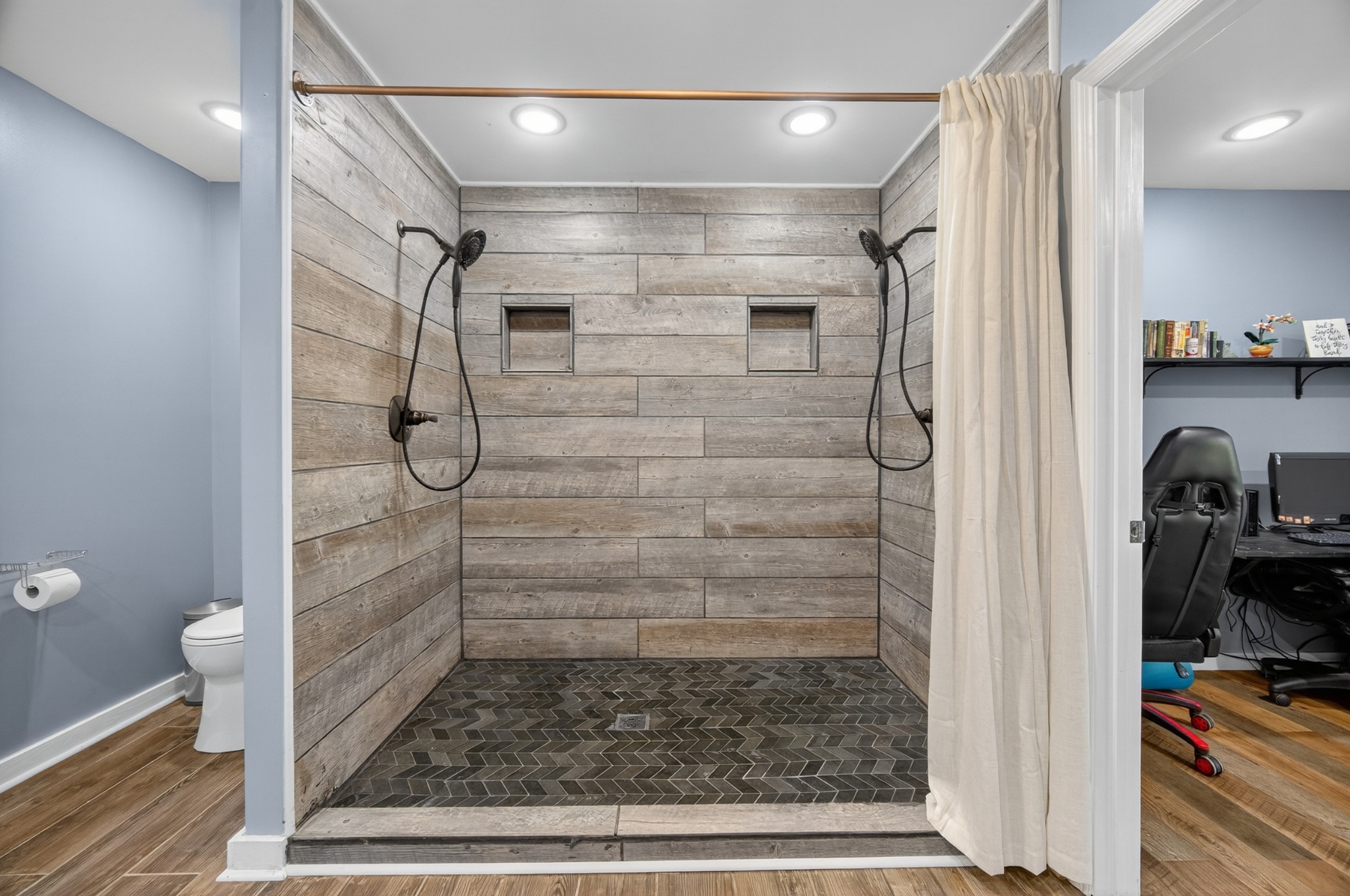 63 North King Road Flintville, TN 37335 - Photo 21 of 37 a bathroom with a shower